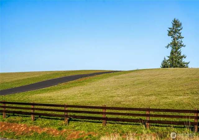 Photo 4 of Land for sale at 161 Cooper Hl Ct, Castle Rock, WA 98611 | MLS# NWM2459500 | Listing updated on 2026-09-17