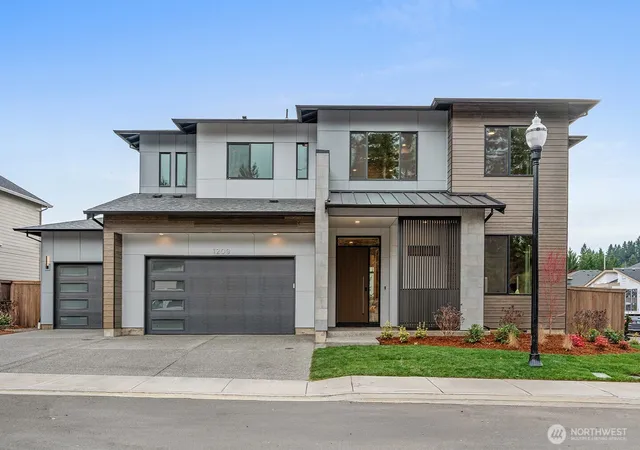 Single family home for sale at 1204 NW 150th Street, Vancouver, WA 98685 | MLS# NWM2459614