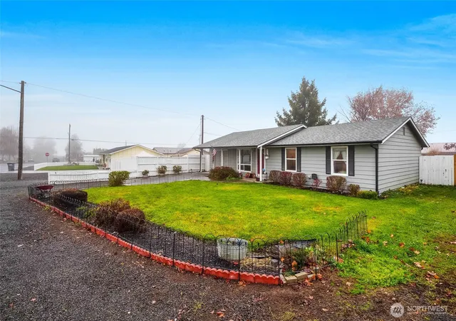 Photo 1 of Single family home for sale at 326 W 8th Street, Warden, WA 98857 | MLS# NWM2459671 | Listing updated on 2026-09-17