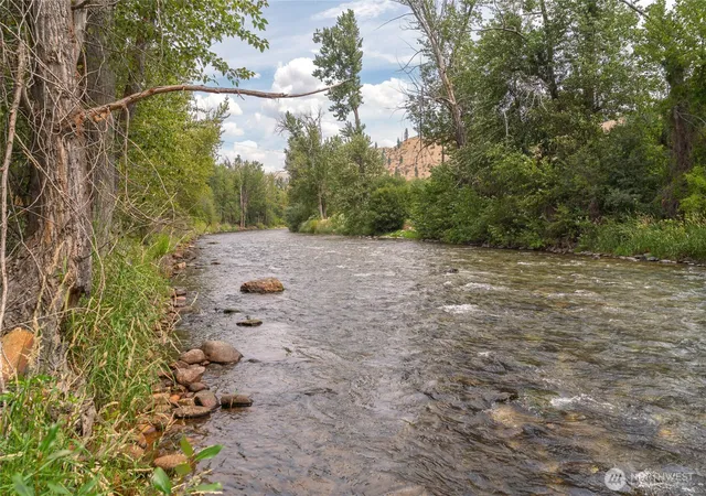 Photo 1 of Land for sale at 309 Mad Ranch Ln, Entiat, WA 98822 | MLS# NWM2460021 | Listing updated on 2026-09-17