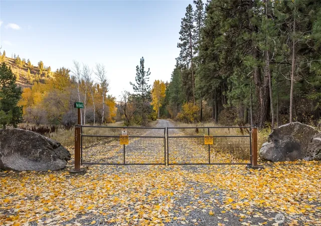 Photo 3 of Land for sale at 309 Mad Ranch Ln, Entiat, WA 98822 | MLS# NWM2460021 | Listing updated on 2026-09-17