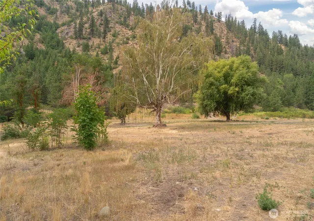 Photo 4 of Land for sale at 372 Mad Ranch Ln, Entiat, WA 98822 | MLS# NWM2460029 | Listing updated on 2026-09-17