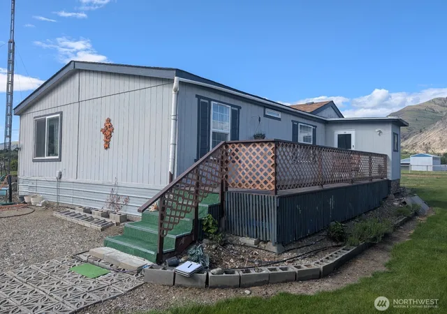 Manufactured home for sale at 12 Moonlight Dr, Oroville, WA 98844 | MLS# NWM2460657