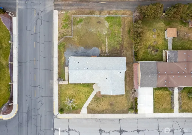 Photo 1 of Single family home for sale at 227 Over St Sw, Quincy, WA 98848 | MLS# NWM2460683 | Listing updated on 2026-09-17