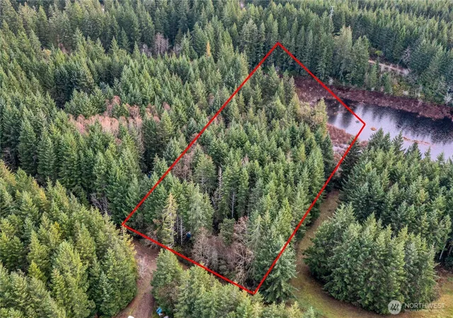 Photo 4 of Sale Pending at 51 E Carols Pl, Belfair, WA 98528 | MLS# NWM2460779 | Listing updated on 2026-09-28