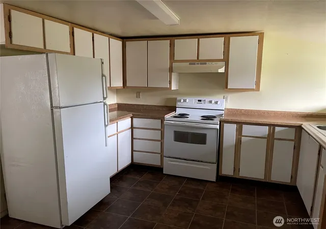 Photo 4 of Single family home for sale at 606 Schley, Aberdeen, WA 98520 | MLS# NWM2460935 | Listing updated on 2026-09-17