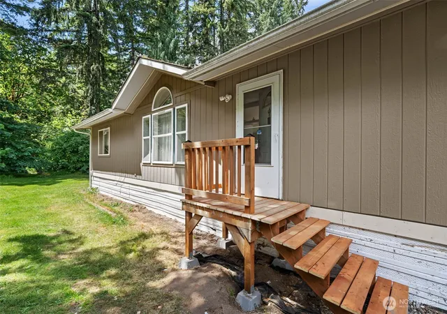 Photo 1 of Manufactured home for sale at 9011 Old Hwy 99 Se #161, Olympia, WA 98501 | MLS# NWM2463037 | Listing updated on 2026-10-02