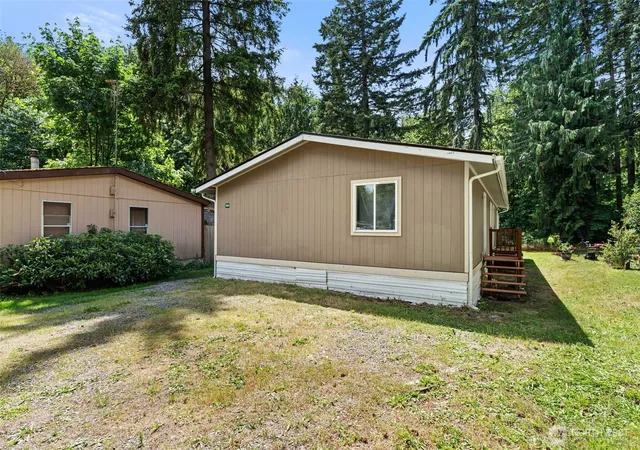 Photo 3 of Manufactured home for sale at 9011 Old Hwy 99 Se #161, Olympia, WA 98501 | MLS# NWM2463037 | Listing updated on 2026-10-02