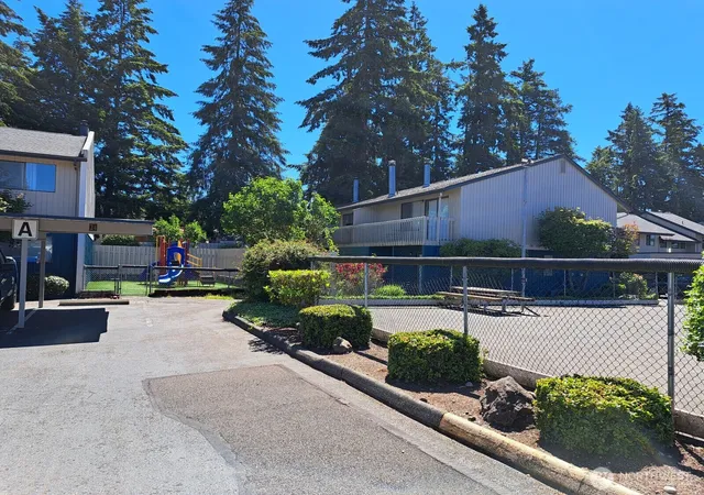 Photo 1 of Townhouse for sale at 3435 Se Auburn Way S #48, Auburn, WA 98092 | MLS# NWM2463743 | Listing updated on 2026-09-17