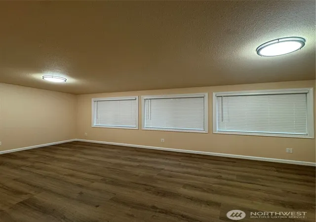 Photo 2 of Sale Pending at 1833 Eastside St Se, Olympia, WA 98501 | MLS# NWM2463974 | Listing updated on 2026-09-26
