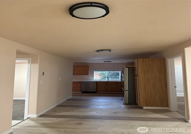Photo 3 of Sale Pending at 1833 Eastside St SE, Olympia, WA 98501 | MLS# NWM2463974 | Listing updated on 2026-09-26