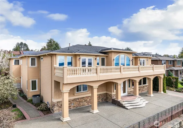 Photo 1 of Mansion for sale at 7613 N 10th Street, Tacoma, WA 98406 | MLS# NWM2464367 | Listing updated on 2026-09-17