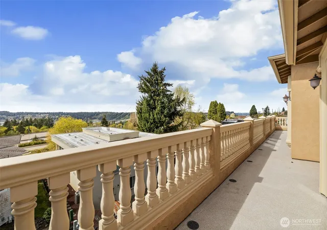 Photo 2 of Mansion for sale at 7613 N 10th Street, Tacoma, WA 98406 | MLS# NWM2464367 | Listing updated on 2026-09-17