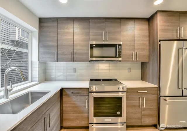 Photo 3 of Townhouse for sale at 1919 24th Avenue S #D, Seattle, WA 98144 | MLS# NWM2464567 | Listing updated on 2026-09-27