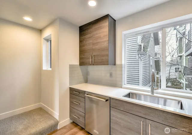 Photo 4 of Townhouse for sale at 1919 24th Avenue S #D, Seattle, WA 98144 | MLS# NWM2464567 | Listing updated on 2026-09-27