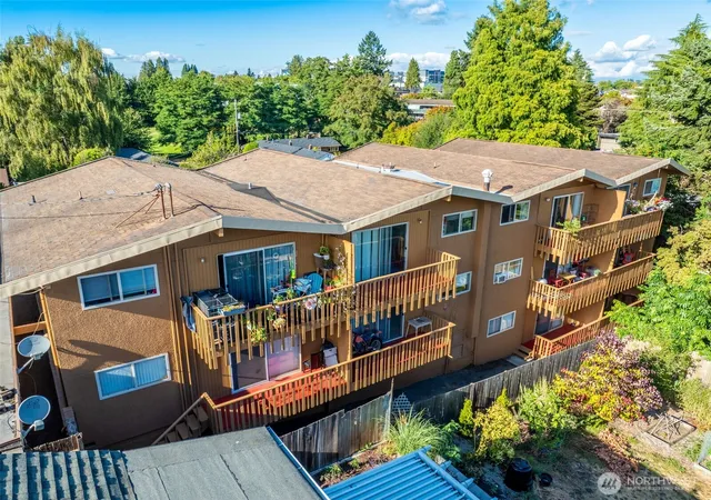 Photo 3 of Multi family home for sale at 1017 Sw 154th Street, Burien, WA 98166 | MLS# NWM2464787 | Listing updated on 2026-09-17