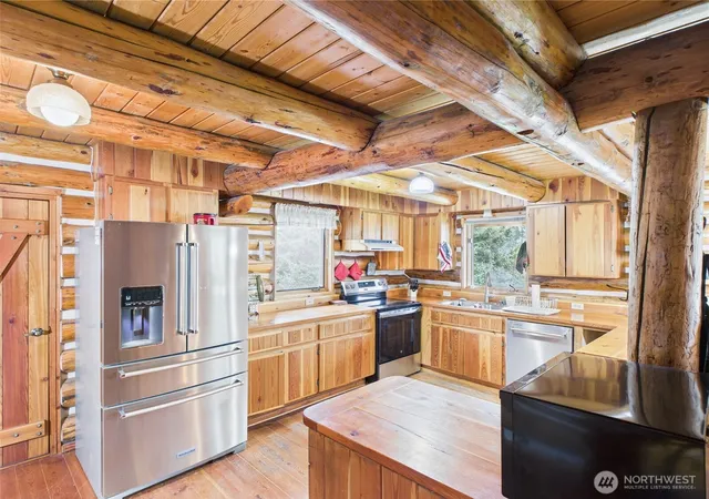 Photo 3 of Single family home for sale at 98 Tall Timber Ln, Republic, WA 99166 | MLS# NWM2466016 | Listing updated on 2026-09-17