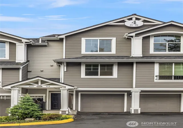Photo 2 of Townhouse for sale at 16125 Juanita Woodinville Way Ne #414, Bothell, WA 98011 | MLS# NWM2466398 | Listing updated on 2026-09-17