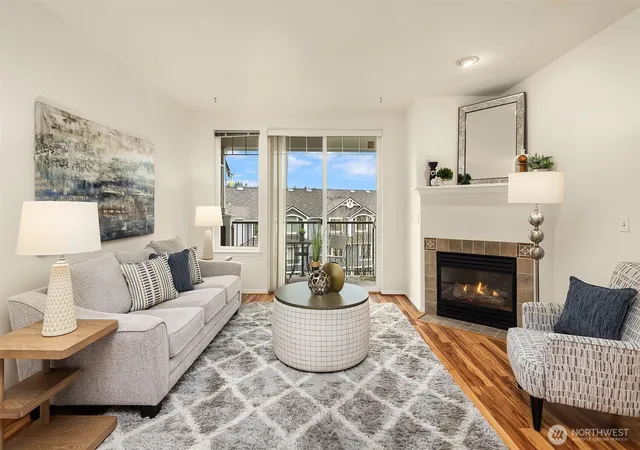 Photo 3 of Townhouse for sale at 16125 Juanita Woodinville Way NE #414, Bothell, WA 98011 | MLS# NWM2466398 | Listing updated on 2026-09-17
