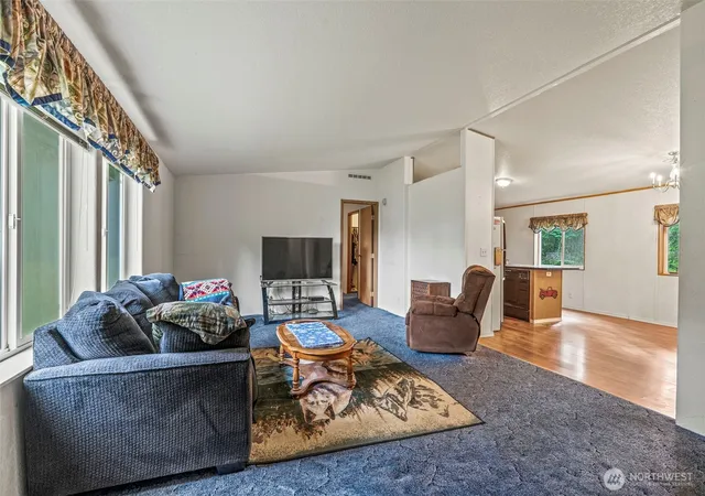 Photo 4 of Manufactured home for sale at 1337 S Silverlake Rd, Castle Rock, WA 98611 | MLS# NWM2466780 | Listing updated on 2026-09-30