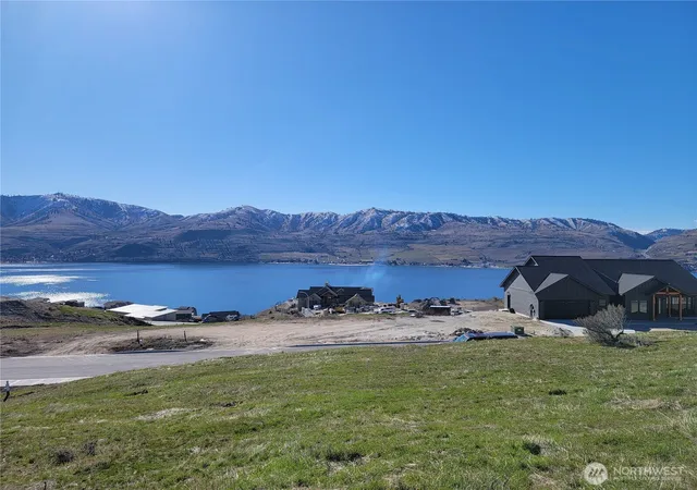 Photo 2 of Land for sale at 186 Easton Way, Chelan, WA 98816 | MLS# NWM2467026 | Listing updated on 2026-09-17