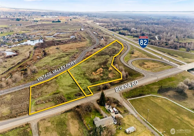 Photo 3 of Land for sale at 0 Buena Rd, Zillah, WA 98953 | MLS# NWM2467333 | Listing updated on 2026-09-17