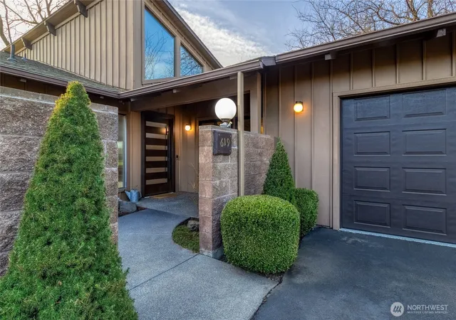 Photo 2 of Condo for sale at 619 Country Clb Rd, Walla Walla, WA 99362 | MLS# NWM2467439 | Listing updated on 2026-09-21