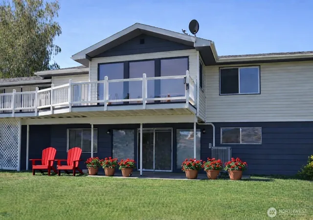 Photo 1 of Single family home for sale at 107 A Westlake Rd, Oroville, WA 98844 | MLS# NWM2467446 | Listing updated on 2026-09-17