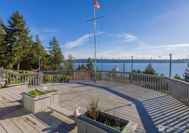 Photo 4 of Single family home for sale at 81 Seamount Dr, Brinnon, WA 98320 | MLS# NWM2467548 | Listing updated on 2026-09-17
