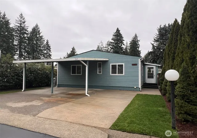 Photo 3 of Manufactured home for sale at 3501 Auburn Way S #37, Auburn, WA 98092 | MLS# NWM2467670 | Listing updated on 2026-09-17