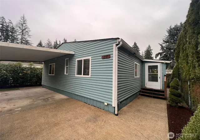 Photo 4 of Manufactured home for sale at 3501 Auburn Way S #37, Auburn, WA 98092 | MLS# NWM2467670 | Listing updated on 2026-09-17