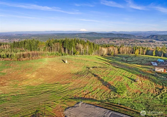 Photo 4 of Land for sale at 208 Suncrest Dr, Castle Rock, WA 98611 | MLS# NWM2467982 | Listing updated on 2026-09-17