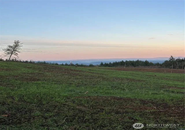 Photo 2 of Land for sale at 216 Suncrest Dr, Castle Rock, WA 98611 | MLS# NWM2468004 | Listing updated on 2026-09-17