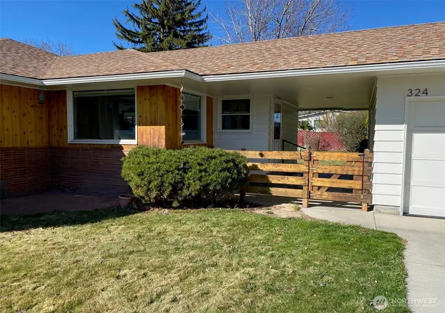Photo 3 of Single family home for sale at 324 Mocliff Rd, Ephrata, WA 98823 | MLS# NWM2468062 | Listing updated on 2026-09-17