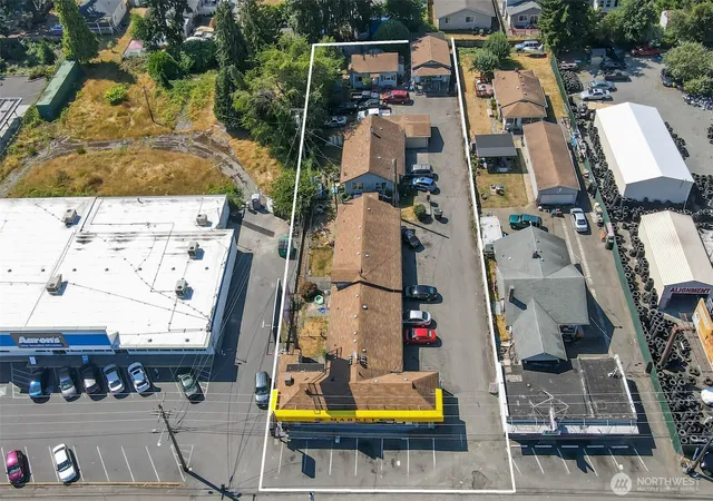 Photo 4 of Multi family home for sale at 9618 Pacific Ave, Tacoma, WA 98444 | MLS# NWM2468619 | Listing updated on 2026-09-17