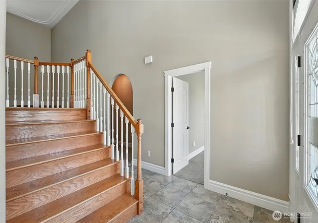 Photo 4 of Single family home for sale at 6795 NE D8 Rd, Moses Lake, WA 98837 | MLS# NWM2468668 | Listing updated on 2026-09-17