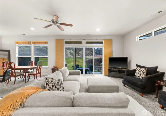 Photo 2 of Single family home for sale at 9270 Canyon Dr Nw #C16, Quincy, WA 98848 | MLS# NWM2469081 | Listing updated on 2026-09-26