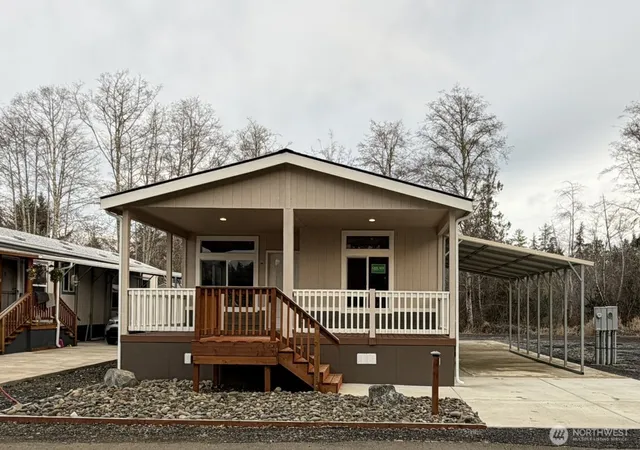 Photo 2 of Manufactured home for sale at 2010 Broadway Ave #20, Hoquiam, WA 98550 | MLS# NWM2469296 | Listing updated on 2026-09-17