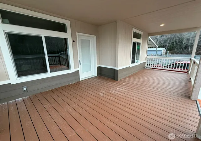 Photo 3 of Manufactured home for sale at 2010 Broadway Ave #20, Hoquiam, WA 98550 | MLS# NWM2469296 | Listing updated on 2026-09-17