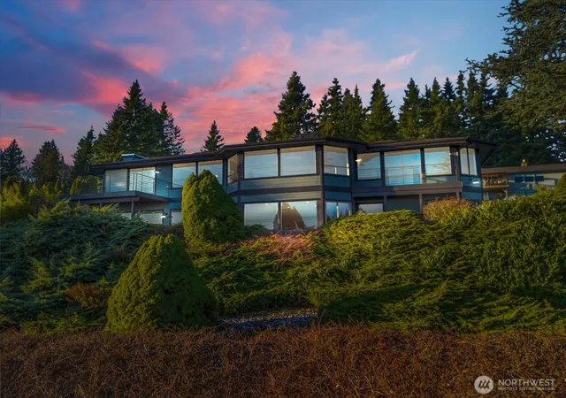Photo 3 of Single family home for sale at 13011 92nd Street Se, Snohomish, WA 98290 | MLS# NWM2469868 | Listing updated on 2026-09-17