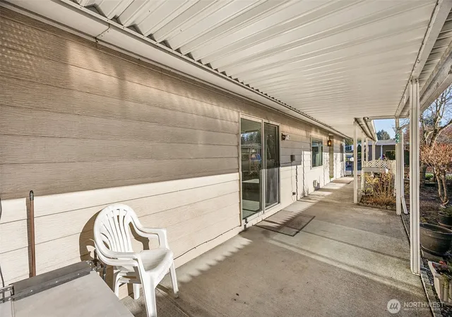 Photo 4 of Manufactured home for sale at 201 Union Ave SE #35, Renton, WA 98059 | MLS# NWM2469969 | Listing updated on 2026-09-17
