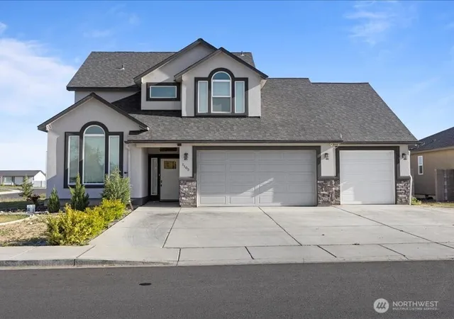 Single family home for sale at 1105 E Olympia St, Othello, WA 99344 | MLS# NWM2469975
