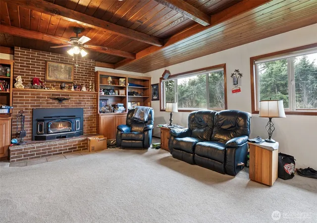Photo 3 of Single family home for sale at 9431 Pipeline Rd E, Puyallup, WA 98371 | MLS# NWM2470007 | Listing updated on 2026-09-21