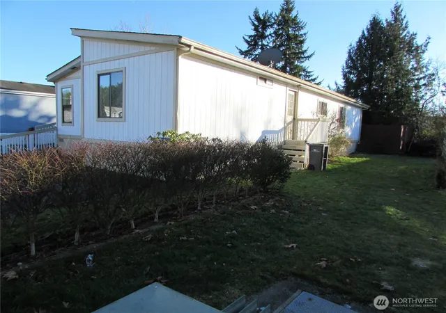 Photo 3 of Manufactured home for sale at 19920 67th Avenue NE #29, Arlington, WA 98223 | MLS# NWM2470887 | Listing updated on 2026-09-17