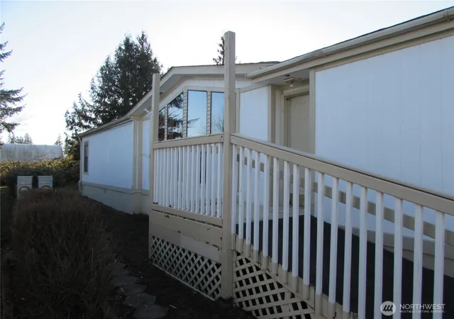 Photo 4 of Manufactured home for sale at 19920 67th Avenue NE #29, Arlington, WA 98223 | MLS# NWM2470887 | Listing updated on 2026-09-17