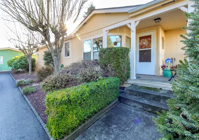 Photo 1 of Manufactured home for sale at 2611 S 288th Street #74, Federal Way, WA 98003 | MLS# NWM2471138 | Listing updated on 2026-09-17