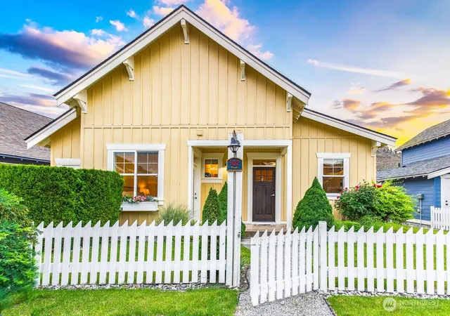 Photo 1 of Single family home for sale at 102 Shenanigan Ln, Oroville, WA 98844 | MLS# NWM2471497 | Listing updated on 2026-09-17