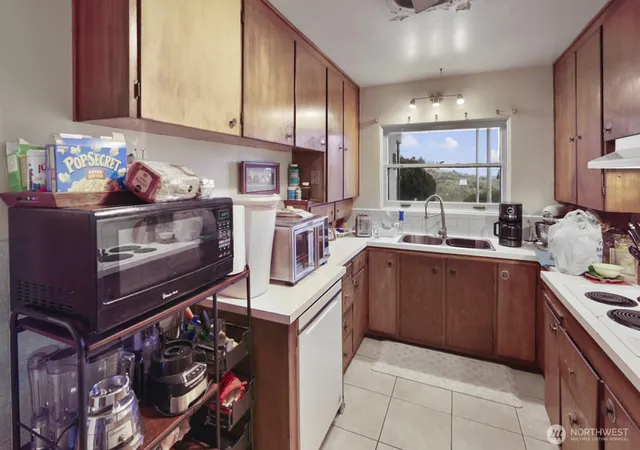 Photo 4 of Single family home for sale at 321 Maringo Rd, Ephrata, WA 98823 | MLS# NWM2471885 | Listing updated on 2026-09-17