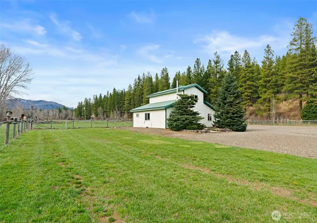 Photo 1 of Single family home for sale at 71 Middle Frk Ln, Cle Elum, WA 98922 | MLS# NWM2472273 | Listing updated on 2026-09-17