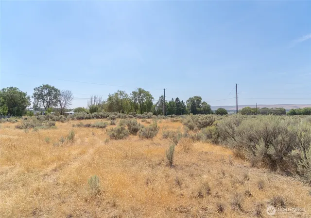 Photo 4 of Land for sale at 0 Thomas Rd NE, Soap Lake, WA 98851 | MLS# NWM2472360 | Listing updated on 2026-09-17